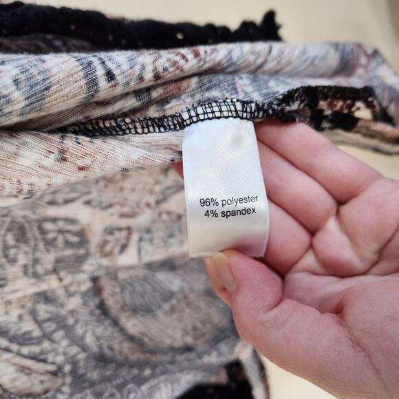 Maurices Floral Crochet Trim Open Front Classic Kimono Top Multicolor Size 2X - Picture 6 of 8